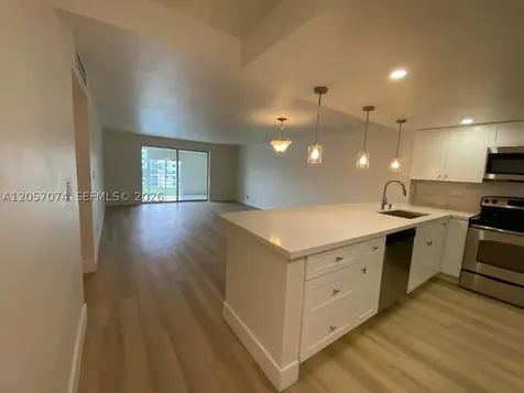401 SE 3rd Street Dania Beach FL 33004