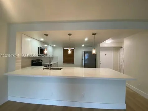 401 SE 3rd Street Dania Beach FL 33004