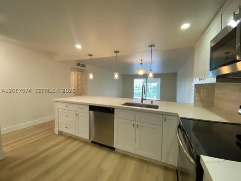 401 SE 3rd Street Dania Beach FL 33004