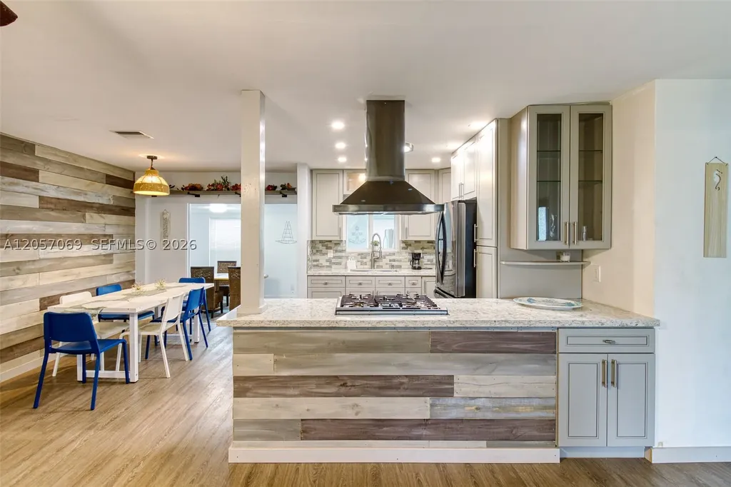 3039 Grant Street Hollywood FL 33021