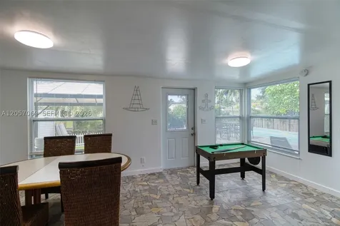 3039 Grant Street Hollywood FL 33021