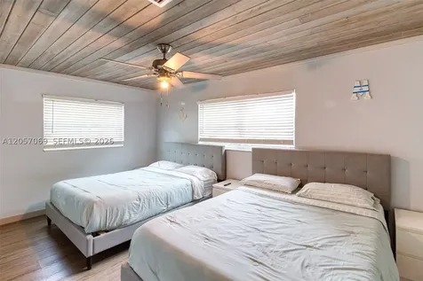 3039 Grant Street Hollywood FL 33021