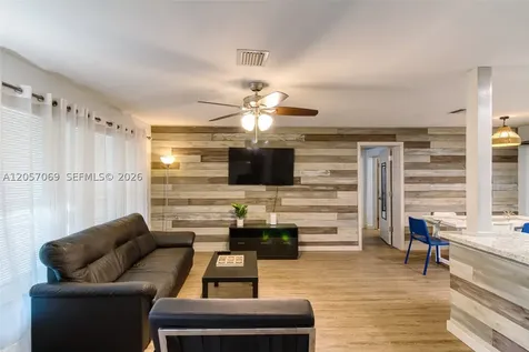3039 Grant Street Hollywood FL 33021