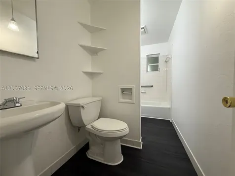 7550 NW 2nd Terrace Miami FL 33126