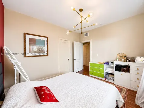 1720 SW 11th Terrace Miami FL 33135