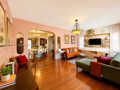 1720 SW 11th Terrace Miami FL 33135