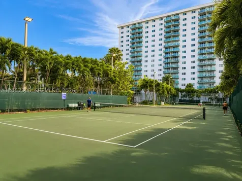19370 Collins Avenue Sunny Isles Beach FL 33160