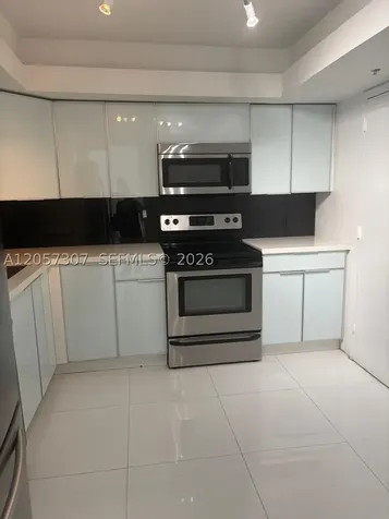 2780 NE 183rd Street Aventura FL 33160
