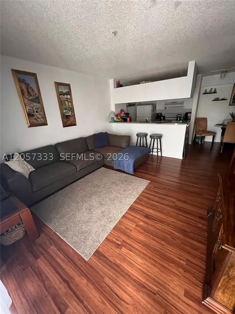 460 S Park Road Hollywood FL 33021