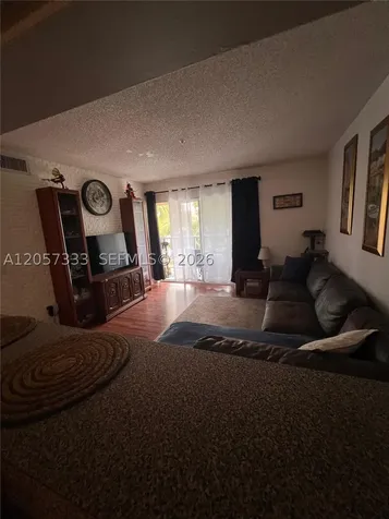 460 S Park Road Hollywood FL 33021