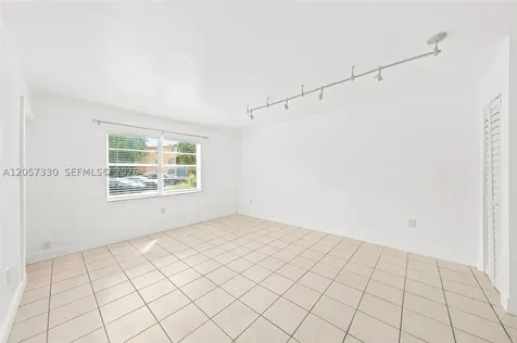 4384 NW 9th Avenue Deerfield Beach FL 33064