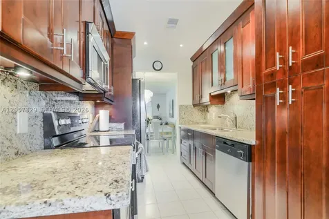 1251 SW 125th Avenue Pembroke Pines FL 33027