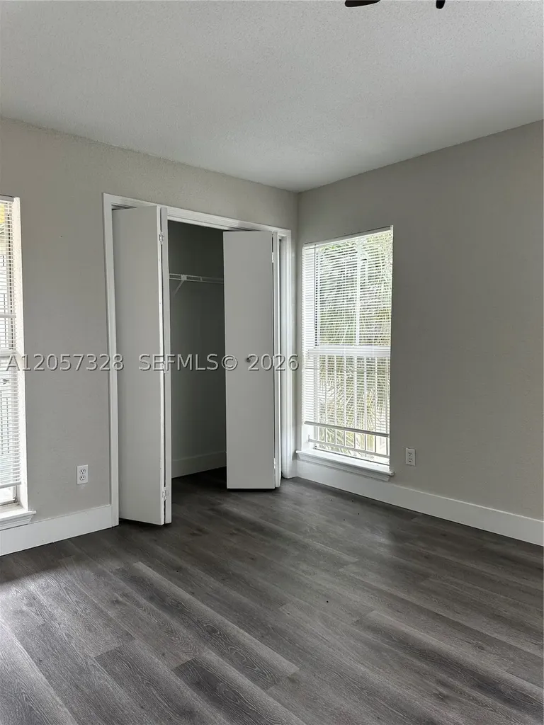 833 Riverside Drive Coral Springs FL 33071