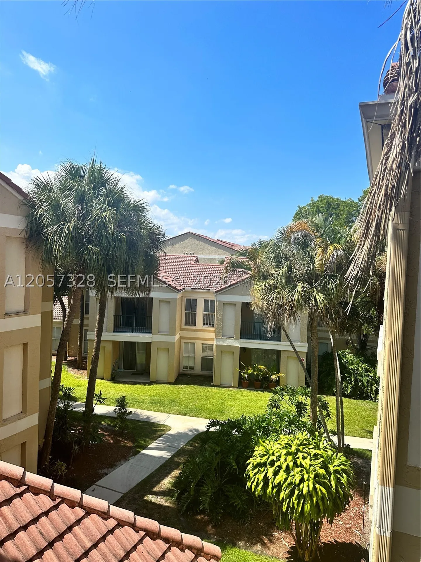833 Riverside Drive Coral Springs FL 33071
