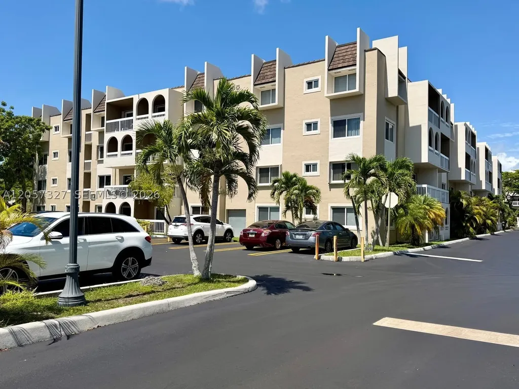 7730 Camino Real Miami FL 33143