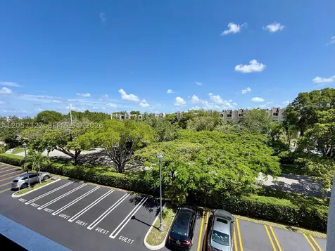 7730 Camino Real Miami FL 33143