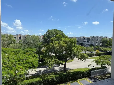 7730 Camino Real Miami FL 33143