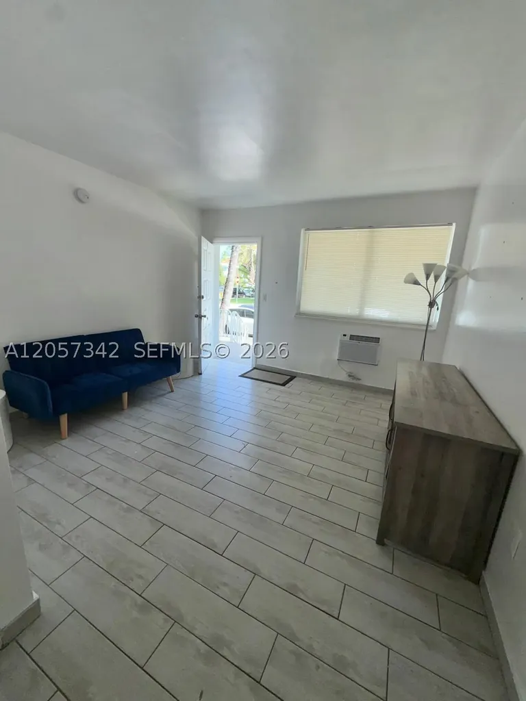 1600 Pennsylvania Avenue Miami Beach FL 33139