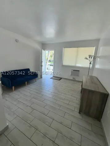 1600 Pennsylvania Avenue Miami Beach FL 33139