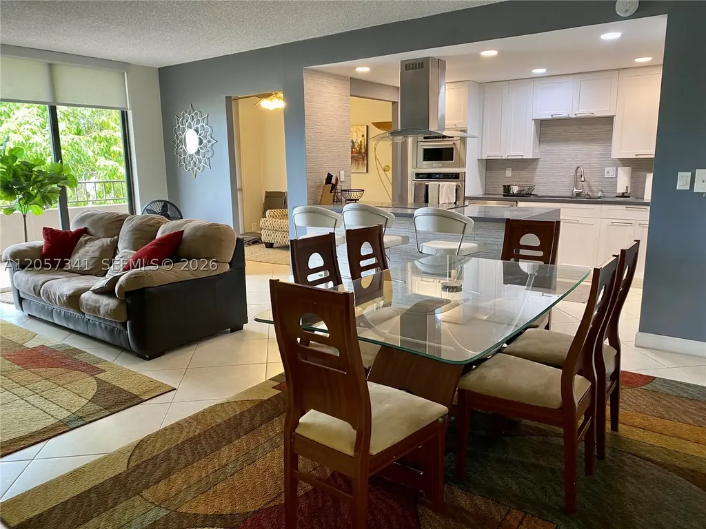 141 Crandon Bl Key Biscayne FL 33149
