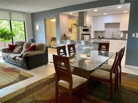 141 Crandon Bl Key Biscayne FL 33149