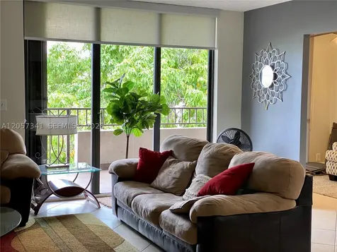 141 Crandon Bl Key Biscayne FL 33149