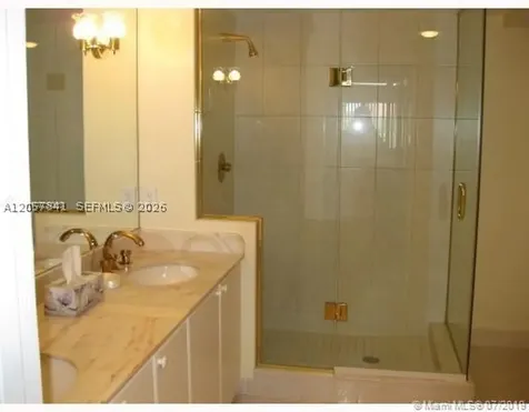 141 Crandon Bl Key Biscayne FL 33149