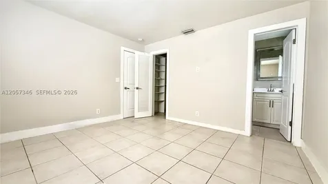 320 Holloway Drive Plantation FL 33317