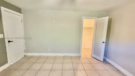 320 Holloway Drive Plantation FL 33317