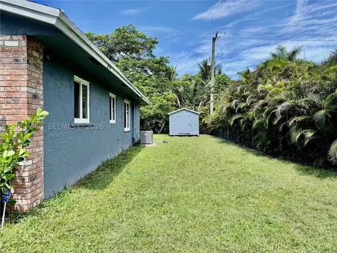 320 Holloway Drive Plantation FL 33317