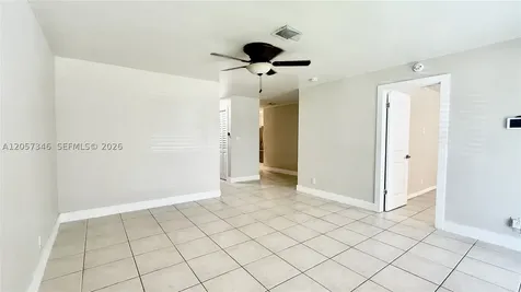 320 Holloway Drive Plantation FL 33317