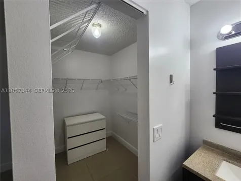 9491 S Palm Circle S Pembroke Pines FL 33025