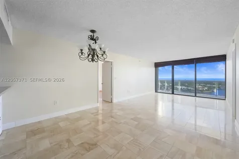 20505 E Country Club Drive Aventura FL 33180