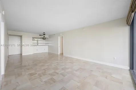20505 E Country Club Drive Aventura FL 33180