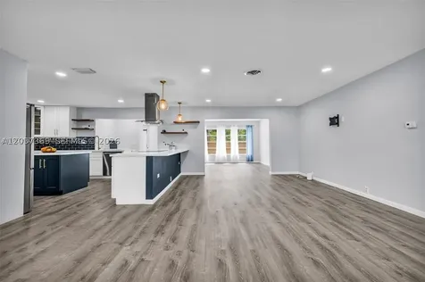 851 SW 49th Terrace Margate FL 33068