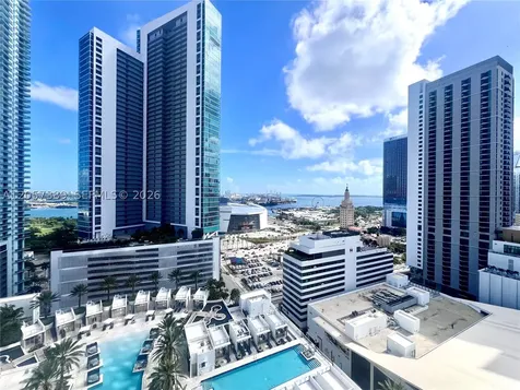 851 NE 1st Avenue Miami FL 33132