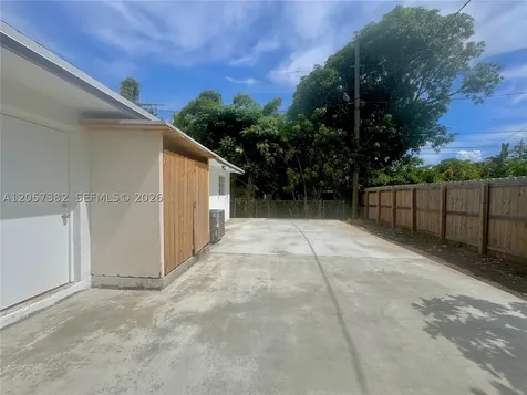 5151 N Miami Avenue Miami FL 33127