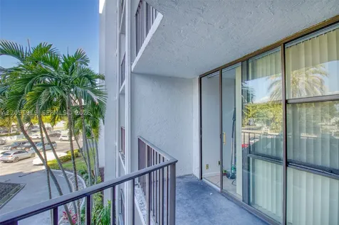800 Parkview Drive Hallandale Beach FL 33009