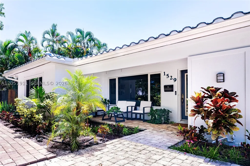 1529 Bayview Drive Fort Lauderdale FL 33304