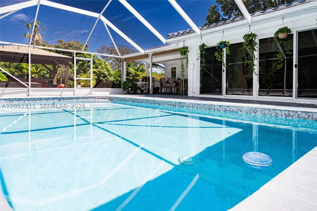 1529 Bayview Drive Fort Lauderdale FL 33304