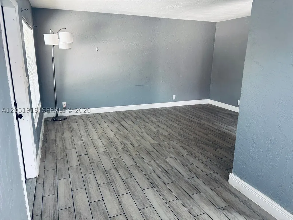 3070 NW 12th Court Fort Lauderdale FL 33311