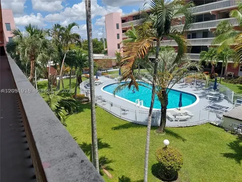 180 12 Hallandale Beach FL 33009