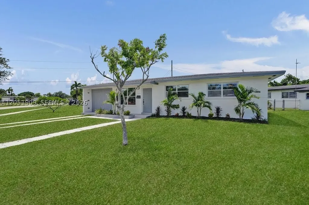 19930 Christmas Road Cutler Bay FL 33157