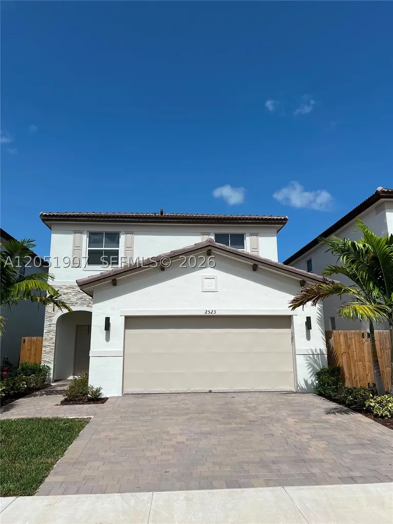 2523 SE 26th Terrace Homestead FL 33035
