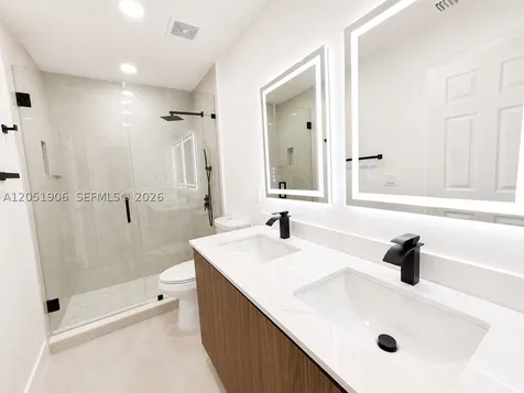 5905 Manchester Way Tamarac FL 33321