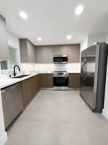 5905 Manchester Way Tamarac FL 33321