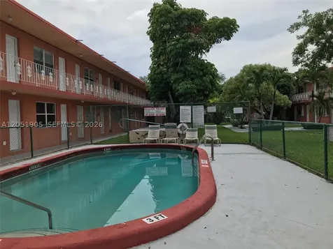 4550 SW 67th Avenue Miami FL 33155