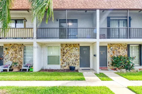 5215 SW 40th Avenue Dania Beach FL 33314