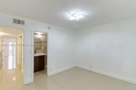 5215 SW 40th Avenue Dania Beach FL 33314