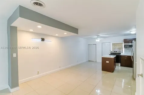 5215 SW 40th Avenue Dania Beach FL 33314